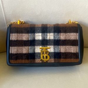Burberry Clutch Bag. Only worn once. No damage. Authentic
